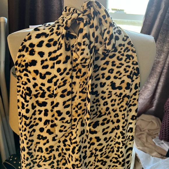 NWT! New Banana Republic Leopard Halter top shirt Small Sleeveless tie neck - Picture 4 of 7